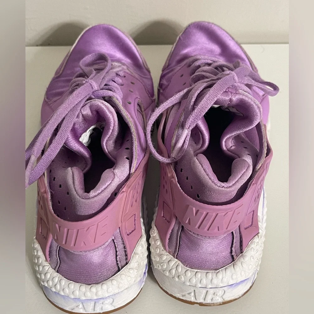 Nike Girls Purple Sneakers Size‎ 6